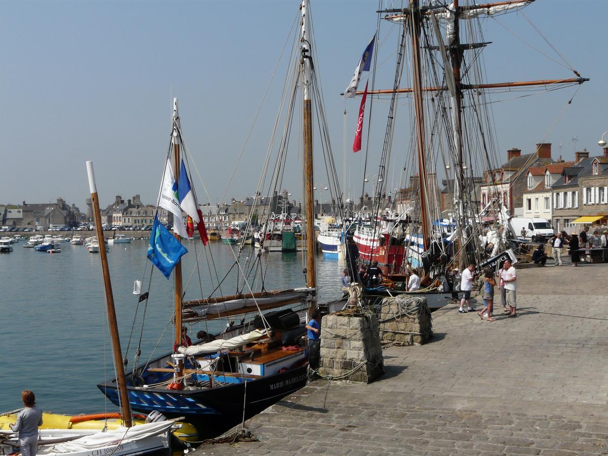 Hotel Le Conquerant Barfleur Exterior photo