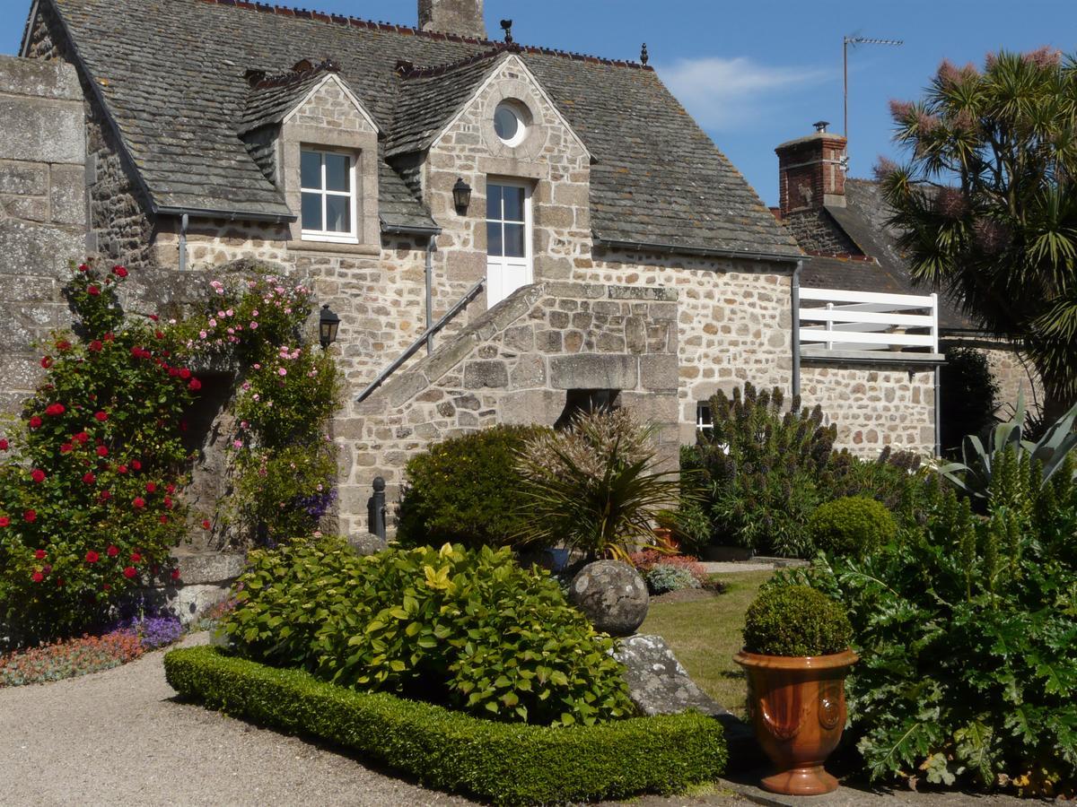 Hotel Le Conquerant Barfleur Exterior photo